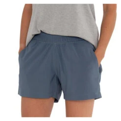 Women's Pull-On Breeze Short 7 Women's Pull-On Breeze Short -On Running Store 21933 783908 3304319 image 1316442 41e13e6b 25b3 41fe a36c 2d4030d184f0