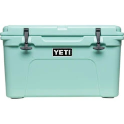 Yeti Tundra 45 Cooler -On Running Store Tundra45 Seafoam