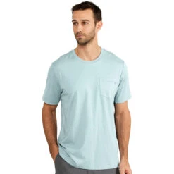 Men's Bamboo Heritage Pocket Tee -On Running Store heritage pocket tee flats blue men 1