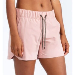 Women's Swell Short -On Running Store swell short harbor pink women 1